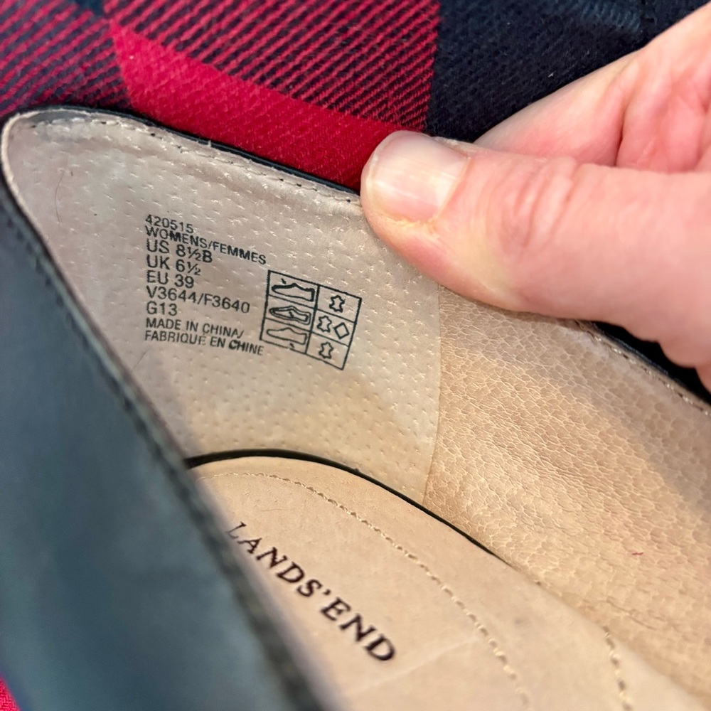 Land’s End classic black heels! - Picture 7 of 7